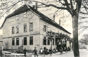 Bild vergrößern: Das "Hotel zu Lietth" an der Einmündung der Scharnhorststraße auf den Kirchplatz präsentierte sich um 1900 als sehr gute Unterkunft.