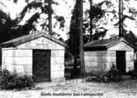 Bild vergrößern: Die Mausoleen von Quintus-Icilius und Friedrich Schmidt um 1940