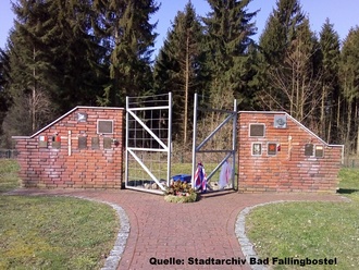 Bild vergrößern: "Tor der Freiheit" in Oerbke zum Gedenken an die Kriegsgefangenen in den Stalags