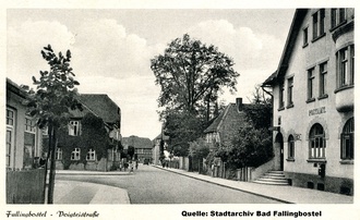 Bild vergrößern: Vogteistraße (1950 verschickte Postkarte)